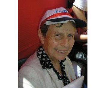 REFET ANGIN ya�ama veda etti. O Cumhuriyetimizin en b�y�k de�erlerinden olan ilk kad�n ��retmenlerimizdendi