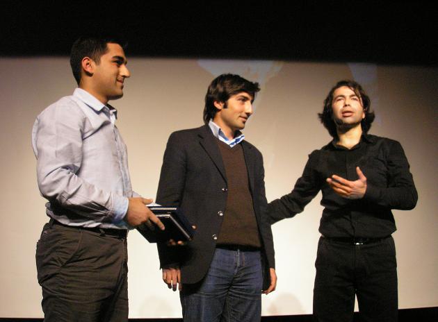 Foto�raf: Adnan T�rkkan, Deniz Kel ve Utku Eri�ik 
