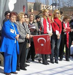 Prof. Dr. Türkan Saylan, 8 Mart 2008 İstanbul              Fotoğraf: Tenise Yalçın